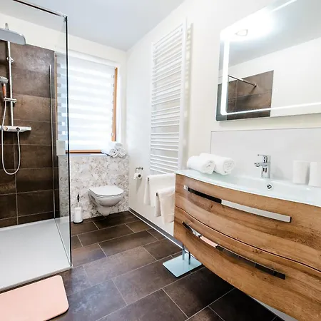 Flor Apartment Wasserhofen