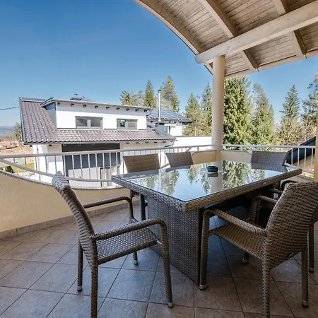 Flor アパート Wasserhofen